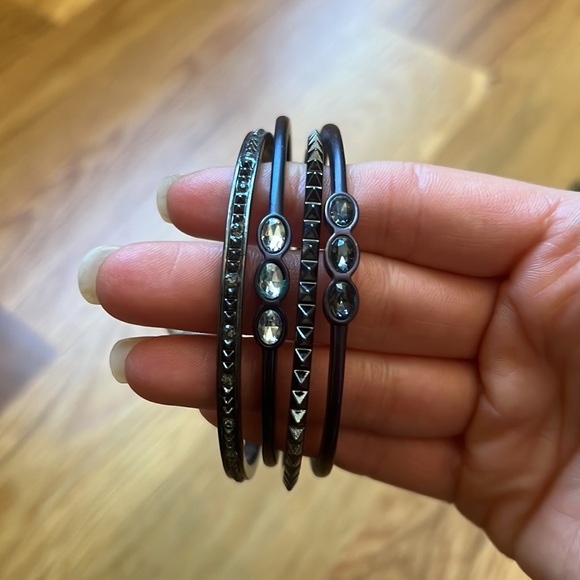 Bracelet set - Picture 3 of 3
